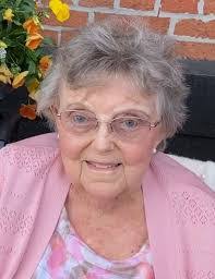 Phyllis Myers's Instagram, Twitter & Facebook