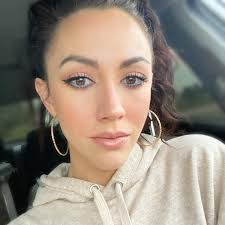 Stephanie Lala's Instagram, Twitter & Facebook