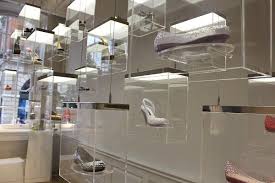 Galleria Melissa In Covent Garden London By Idl Showcase Design Retail Design Commercial Interiors
