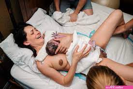 women giving birth naked - Sexy photos