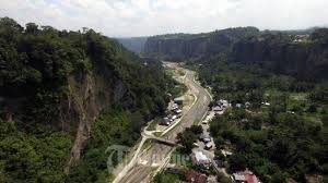 Bukit panorama gse tiket & ragam aktivitas april 2021.jika anda berkunjung ke mojokerto di jawa timur. Lokasi Harga Tiket Masuk Dan Jam Operasional Ngarai Sianok Sumatera Barat Terbaru Agustus 2021 Tribun Travel