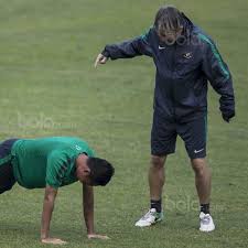 Bila hendak berjumpa dengan pro. 15 Manfaat Push Up Sebelum Tidur Hasilnya Menakjubkan Ragam Bola Com