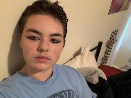 Do I pass as a trans man?