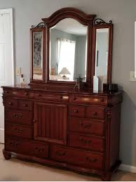Check spelling or type a new query. Bedroom Set Queen Sleigh Bed Vineyard Manor By American Signature For Sale In Virginia Beach Va Offerup
