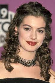 25 Secretly Awful 00s Beauty Trends You Most Definitely Forgot About In 2021 Long Hair Trends Long Hair Styles Easy Wedding Guest Hairstyles