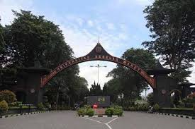 (soshum) jika sudah menentukan jurusan kuliah, selanjutnya adalah menentukan tempat kuliah. 10 Prodi Dengan Keketatan Tertinggi Saintek Dan Soshum Sbmptn Di Uns Okezone News