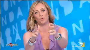 Giorgia meloni (roma, 15 gennaio 1977) è una politica italiana. Giorgia Meloni Sempre Meglio Populista Che Servo