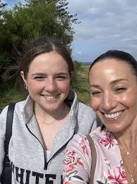 Mandy Long's Instagram, Twitter & Facebook