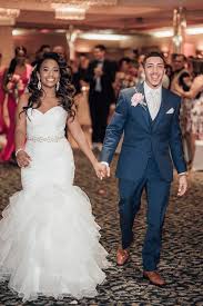 David S Bridal Organza Mermaid Size 6 Used Wedding Dress Nearly Newlywed Mermaid Wedding Dress Used Wedding Dresses Destination Wedding Dress