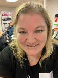 Tupperware consultant introduction and business growth