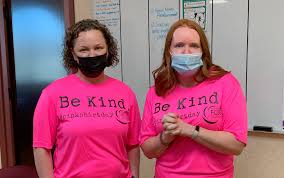 Community celebrates Pink Shirt Day in Lacombe