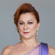 Elif sönmez, 20 kasım 1978 yılında i̇stanbul'da doğdu. Seref Sozu Sukran Kim Hulya Sen Kimdir Nereli Kac Yasinda Kim Drop Earrings Fashion