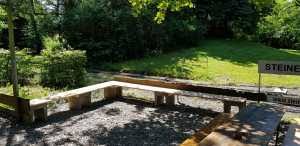 Diese doku klärt über unsere anfänge, unseren auftrag und unsere entwicklung auf. Die Steinertseebahn Hat Jetzt Eine Bank Steinertseebahn Kaufungen Des Mbc Kassel E V Steinertseebahn Kaufungen Des Mbc Kassel E V