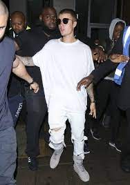Justice the album out now. Justin Bieber Out In London August 2016 Pictures Popsugar Celebrity