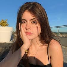 Aida Dean (@aidadean0) • Instagram photos and videos