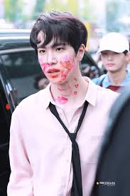 Jangan lupa share nya ya. Donghan Jbj Meskipun Gk Karuan Klo Orang Ganteng Tetep Ganteng Kim Yongguk Kwon Hyunbin Kim Dong