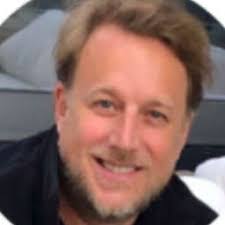 Jeffrey Larry's Instagram, Twitter & Facebook