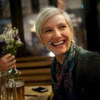 Heather Reddick's Instagram, Twitter & Facebook