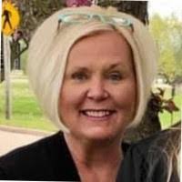 Paula Lutz's Instagram, Twitter & Facebook