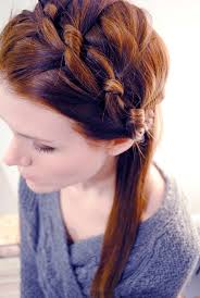 They are ideal for a naturalista who doesn`t want to wash her hair or do conditioning treatments frequently throughout the week. Quick Easy Hairstyle For Work Surat Mim