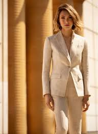Unsure how to wear a blazer? A Woman S Guide To Business Formal Wear Sumissura