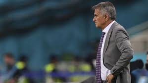 Çocukluğuna basketbola merakı olan şenol güneş'in çevresi onu futbola yönlendirdi. Hpiplly5xgro3m