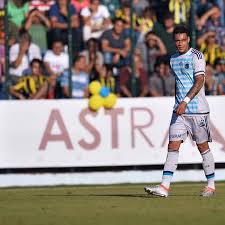 + fenerbahçe, fenerium ile hello kitty'nin işbirliğine vardığını ve perşembe günü imza töreni düzenleneceğini açıkladı. Facebook