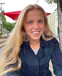 DAVIDSON HONORS COLLEGE STUDENTS EARN UM'S 2022 PRESIDENTIAL LEADERSHIP  SCHOLARSHIP