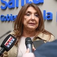 𝗗𝗲𝗳𝗲𝗻𝘀𝗼𝗿𝗮 𝗡𝗮𝗰𝗶𝗼𝗻𝗮𝗹 𝗱𝗲 𝗡𝗶𝗻̃𝗼𝘀 𝘆  𝗔𝗱𝗼𝗹𝗲𝘀𝗰𝗲𝗻𝘁𝗲𝘀 𝗽𝗶𝗱𝗶𝗼́ 𝗾𝘂𝗲 𝗦𝗮𝗻𝘁𝗮 𝗖𝗿𝘂𝘇  𝗮𝗰𝗲𝗹𝗲𝗿𝗲 𝗹𝗮 𝗱𝗲𝘀𝗶𝗴𝗻𝗮𝗰𝗶𝗼́𝗻 𝗱𝗲 𝘀𝘂 𝗽𝗮𝗿  𝗽𝗿𝗼𝘃𝗶𝗻𝗰𝗶𝗮𝗹 La Defensora Nacional de Niñas, Niños y ...