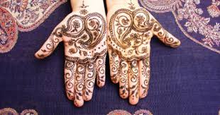 Henna Or Mehndi Is Not Tattoo Which Is Made With Needle To Bring Tattoo Ink Allergy Red Ink Tattoos Henna Tattoo