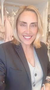 Ένα μαγικό φόρεμα φτιάξαμε για εσας Ελάτε να σχεδιάσουμε μαζί την δίκη σας  μοναδική βαπτιση ❤️. Κλείστε το προσωπικό σας ραντεβού ☎️2105447111 &  6980294985 και απολαύστε την μοναδική εμπειρία στα ...