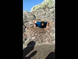 3 dakika da hacı bektaş'i veli türbesi ziyareti. Hacibektas Delikli Tas Youtube