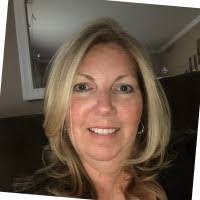 Debbie Mcaleer's Instagram, Twitter & Facebook