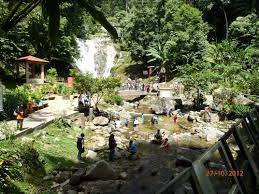 Air terjun lata iskandar cuma 15 km dari cameron highlands membuatkan ramai yang keliru jika ia terletak di pahang. Air Terjun Lata Iskandar Bintaro Bikers Community S Weblog