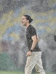 Flamengo terá finais, jogos do Brasileiro e fuga contra queda em um mês