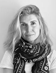 Loren Ridinger signs SCRAMBLED OR SUNNY-SIDE UP?