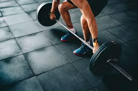 In male humans, testosterone plays a key role in the development of male reproductive tissues such as testes and prostate. Diese Lebensmittel Senken Dein Testosteron Fit For Fun