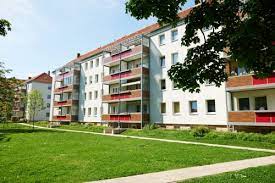 Als einer der größten vermieter in dresden arbeitet vonovia aktiv daran, neuen wohnraum in der sächsischen. Mickten