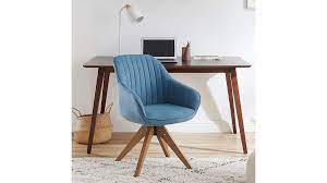 Both my husband and i are comfortable in it and we're two different heights and sizes. 15 Best Desk Chairs With No Wheels Woman S World
