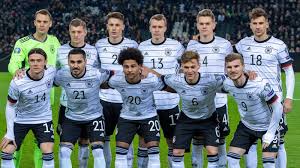 Fussball ist die sportart nummer 1 und somit auch in unserem verzeichnis der vereine am grössten und populärsten. Nationalmannschaft Das Ware Euer Deutschland Kader Fur Die Em 2020 Fussball News Sky Sport
