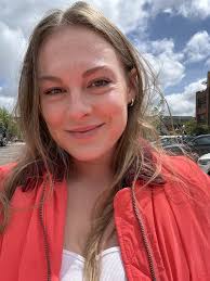 Brunch or sports bar open early