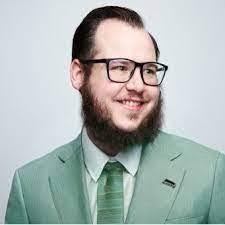 Mike Viger's Instagram, Twitter & Facebook