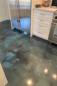 Fluid Applied Epoxy Floor Have Numerous Colors Options Available That Can Create Unlimited Custom Designs Also Thes In 2020 Residential Flooring Flooring Epoxy Floor