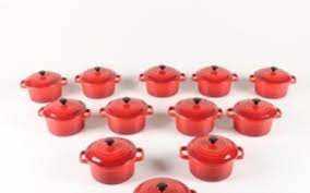 Une expérience culinaire hors du commun à vivre à montréal près du centre bell et à l'assomption. Lot Art Nouvelle Cuisine Enamel Stoneware Mini Casserole Pans