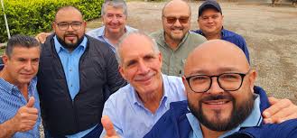 UNIDAD QUE INSPIRA. En un momento decisivo para nuestra comunidad, los  líderes David Santos y Eli Santos se suman con firmeza al proyecto del  candidato presidencial Nasry “Tito” Asfura