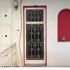 Friday Paraskeyh Agios Nikolaos Agios Nikolaos Doorsofathens Iloveathens Greekdoors Doorsofeurope Dooroftheday Adooraday Ic Mekan