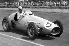 176,683 likes · 912 talking about this. Alle Formel 1 Weltmeister Von Farina Bis Hamilton 1950 2020 Bilder Autobild De