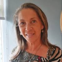 30+ perfiles de «Evelyn Eve»