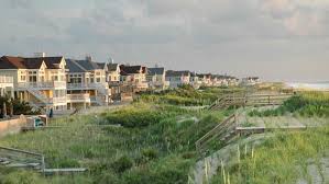 Whether you are staying for a night or a week, comfortable and affordable accommodations are located throughout the entire island. Outer Banks Hotels 7 467 Cheap Outer Banks Hotel Deals