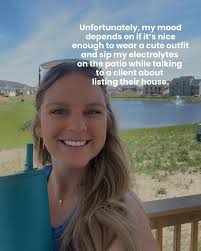 & fortunately, the weather has been patio-worthy so we can sit and sip  while we talk about your home goals any time 😏 I have just 3 openings this  month for mini